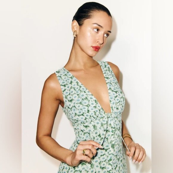 NEW Reformation Ceara Midi Dress Daisy Meadow Green Floral | US 0 UK 4 - Picture 2 of 16